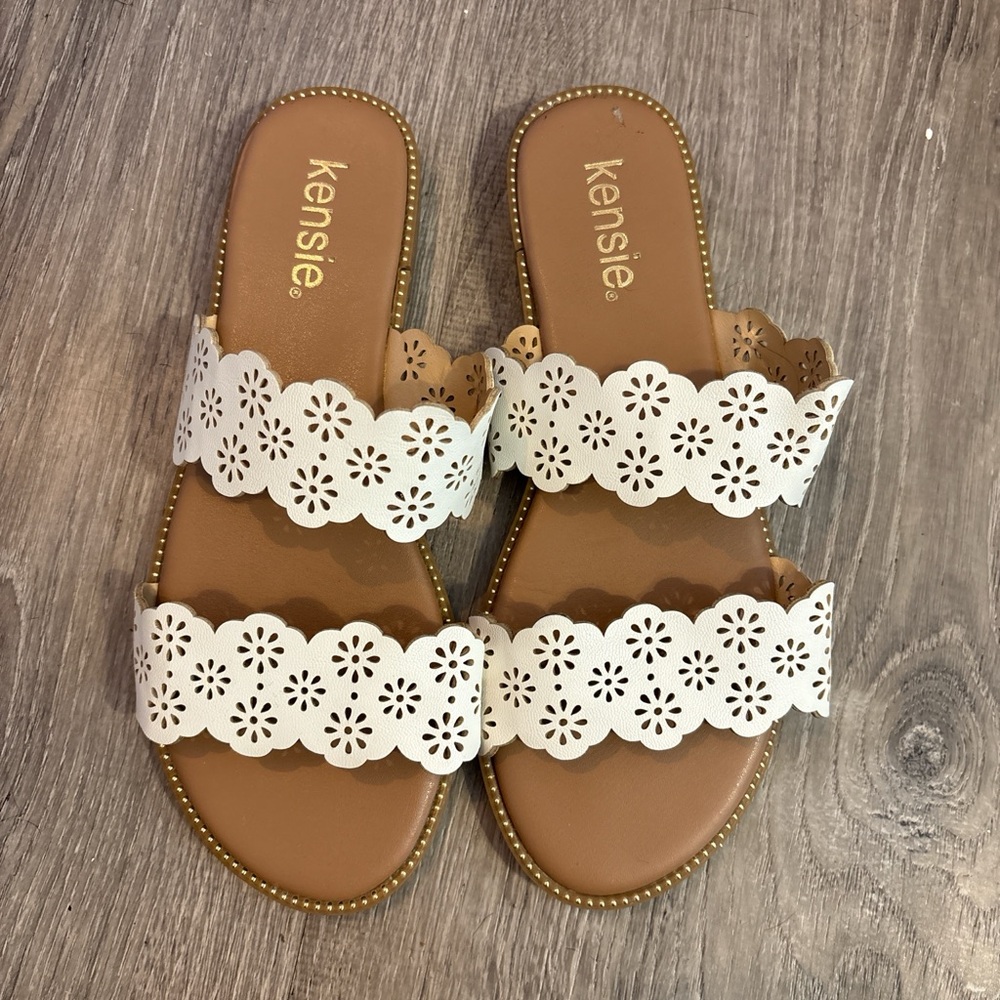 Kensie Women's Floral Cutout Sandals in White and Brown